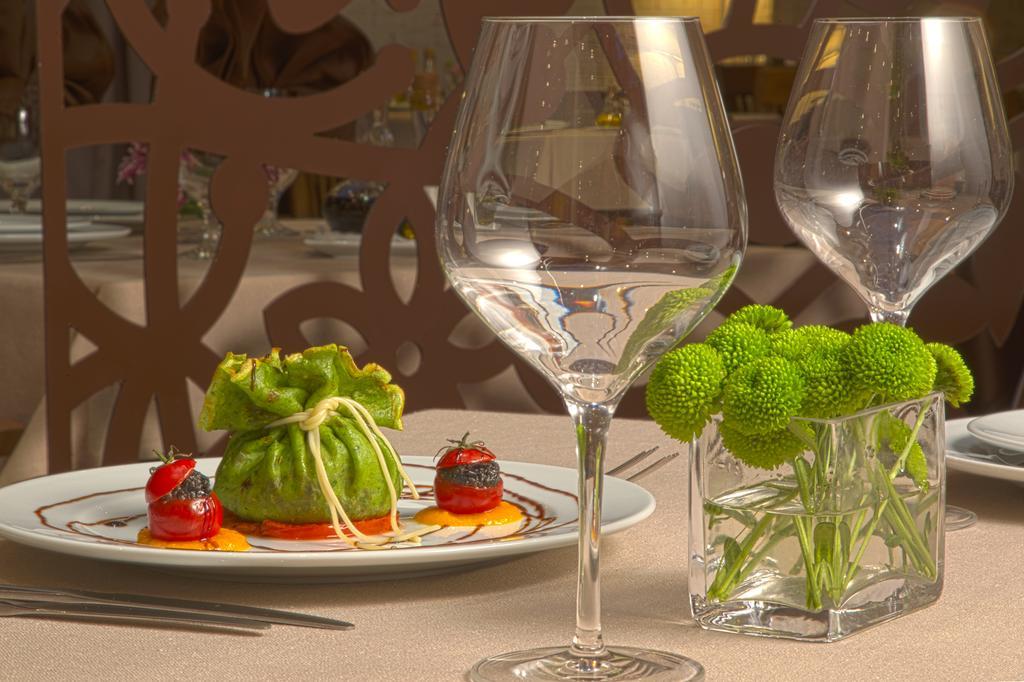 Triada Hotel 4*