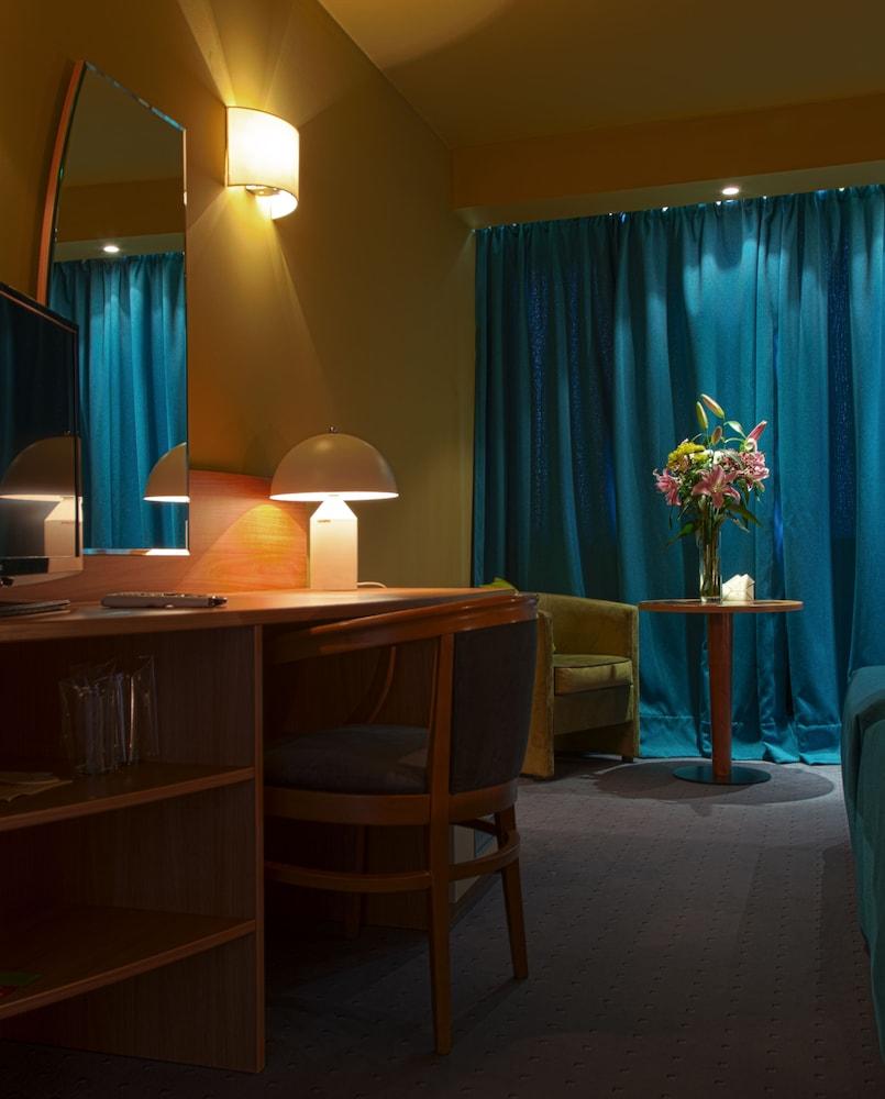 Triada Hotel 4*